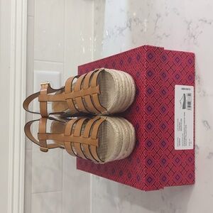 NWT Tory Burch Fisherman Espadrilles toasted souffle size 11